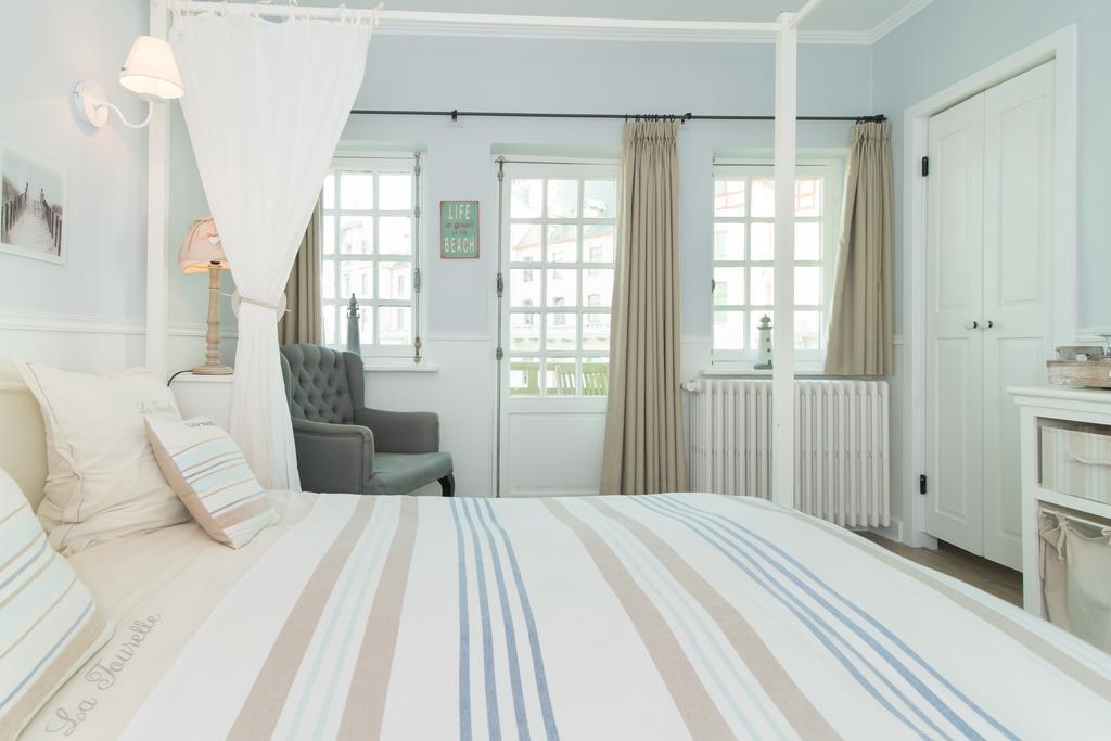 Hotel Villa La Tourelle De Haan Kültér fotó